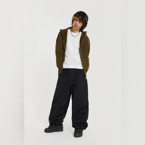 Jaded London parachute Pants. - Picture 2 of 8